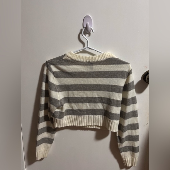 H & M Grey and White Striped Cardigan - Picture 2 of 2